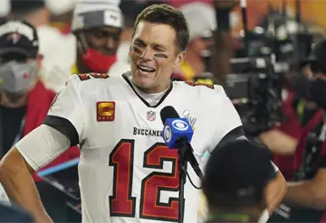 Tom Brady revela su participaci&oacute;n en Las Vegas, Raiders bloquea su regreso a la NFL