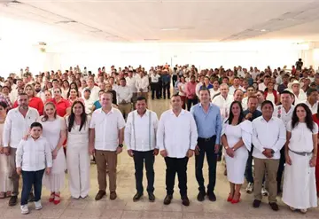 Javier May y Claudia Sheinbaum respaldan acciones en Primer Informe de Jalapa