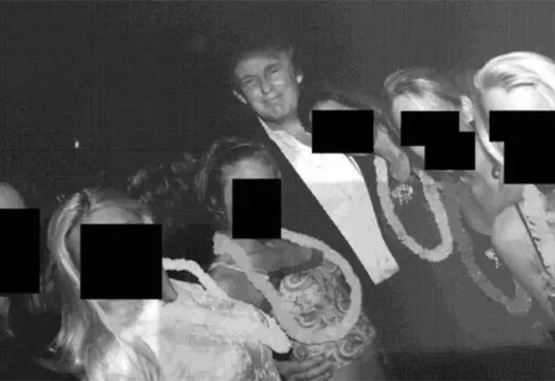 Demócratas revelan fotos inéditas de Trump en mansión de Epstein