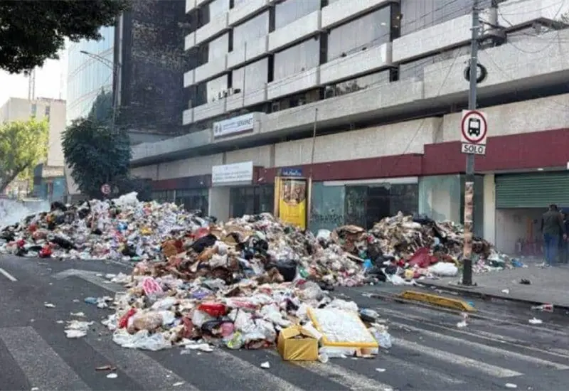 Incidentes en protesta de trabajadores de limpieza en CDMX