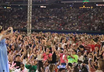 Emotivo homenaje a Miss Universo 2025 F&aacute;tima Bosch en Villahermosa