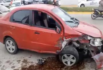 Carambola de veh&iacute;culos en San Joaqu&iacute;n tras choque en Villahermosa
