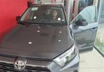 Delincuentes roban camioneta a punta de pistola en Cunduac&aacute;n