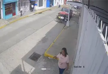 Muchacha&acute; atraca a abuelitos