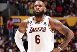 Navidad amarga para LeBron r&eacute;cord hist&oacute;rico y derrota ante Rockets