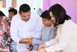 Gobernador Javier May celebra D&iacute;a de Reyes con familias en Plaza de Armas