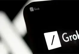 Elon Musk suspende Grok por generar im&aacute;genes falsas