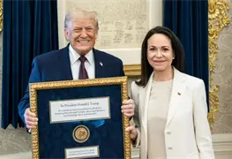 Mar&iacute;a Corina Machado entrega su Nobel a Trump en la Casa Blanca