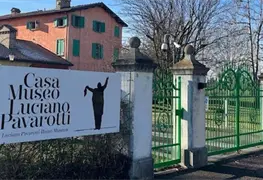 El legado cultural de Luciano Pavarotti en su Casa Museo
