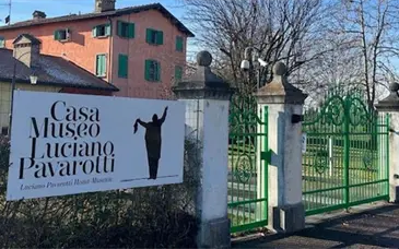 El legado cultural de Luciano Pavarotti en su Casa Museo