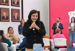 Mujeres al Centro: Curso de Inteligencia Artificial y Ventas en Redes Sociales