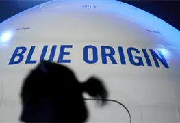 Blue Origin y SpaceX compiten en el mercado de constelaciones satelitales