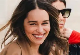 Emilia Clarke fractura costilla en escenas &iacute;ntimas de thriller Ponies