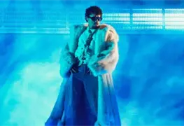 Bad Bunny desaf&iacute;a normas en Super Bowl LX con vestido pol&iacute;tico y mensaje social