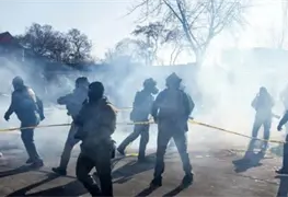 Presi&oacute;n y demandas de destituci&oacute;n en agencias de control migratorio