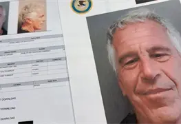 Fiscal&iacute;a entrega expedientes relacionados con Jeffrey Epstein