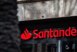 Debate en redes por dependencia en apps bancarias tras falla en Santander