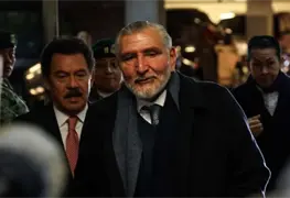 Ad&aacute;n Augusto L&oacute;pez renuncia a coordinaci&oacute;n de Morena en el Senado