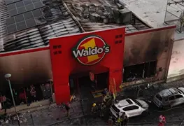 Peritaje t&eacute;cnico en curso por siniestro en tienda Waldos de Hermosillo