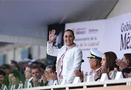 Encabeza Sheinbaum Marcha de la Lealtad