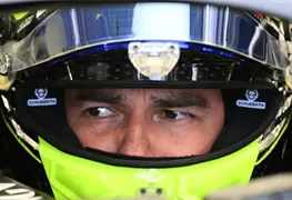 Fallo mec&aacute;nico afecta a Sergio P&eacute;rez en F1