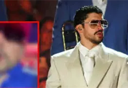 Fan toma cuello de Bad Bunny en concierto y se vuelve viral