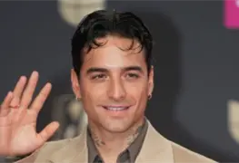 Maluma sorprende al aparecer sin barba en los Premios Lo Nuestro 2026
