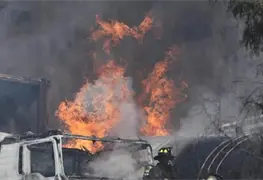 Investigaci&oacute;n en curso tras explosi&oacute;n de cami&oacute;n en Santiago