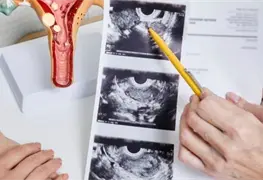 Hist&oacute;rico nacimiento de beb&eacute; en el Reino Unido tras trasplante uterino