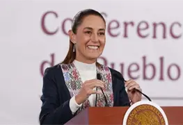 Sheinbaum desmiente reuni&oacute;n personal con Sara Carter en visita oficial