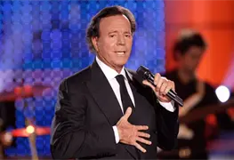 Julio Iglesias demanda a diario por difamaci&oacute;n