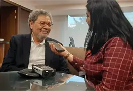 &Eacute;lmer Mendoza y su detective El Zurdo Mendieta destacados en premio literario