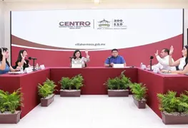 Reconocimiento literario y cultural en Centro por distinciones otorgadas