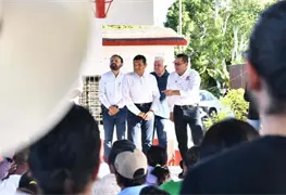 Cayucos arriban a Boca de Chilapa en R&iacute;os de Tabasco