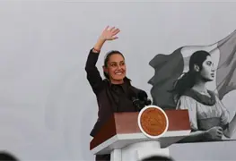 Claudia Sheinbaum elogia marchas pac&iacute;ficas del 8M en M&eacute;xico