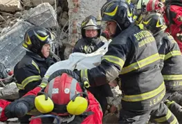 Tercer trabajador rescatado en colapso de edificio en CDMX