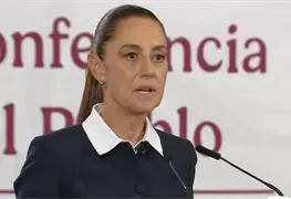 Sheinbaum propone di&aacute;logo para ordenar taxis y plataformas en AICM
