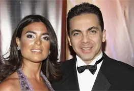 Cristian Castro elogia logros acad&eacute;micos de sus hijos