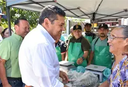 Programa Pescando Vida y entrega de ambulancias en C&aacute;rdenas