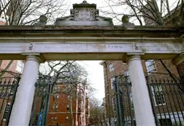 Trump demanda a Harvard por desprotecci&oacute;n a estudiantes jud&iacute;os