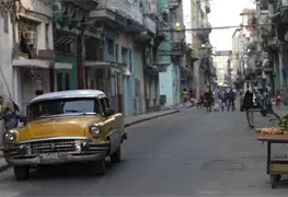 Estados Unidos proh&iacute;be env&iacute;os de petr&oacute;leo a Cuba