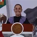 Claudia Sheinbaum celebra eliminaci&oacute;n de pensiones millonarias y critica rechazo a revocaci&oacute;n de mandato en 2027