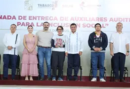 Inclusi&oacute;n social: Gobierno entrega aparatos auditivos para mejorar comunicaci&oacute;n