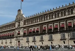 Fuerzas Armadas encabezan confianza ciudadana