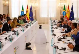 Cumbre progresista destaca decisi&oacute;n soberana de venezolanos sobre su futuro