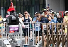Robot humanoide gana marat&oacute;n para m&aacute;quinas en Pek&iacute;n