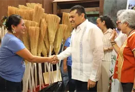 Gobernador de Tabasco destaca productos locales en la Feria Tabasco 2026