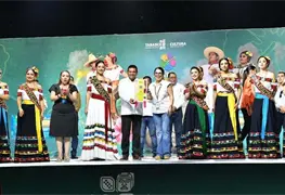 Clausuran feria con &eacute;xito total