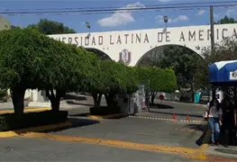 Padre amenaza a estudiantes en Bachillerato UNLA de Morelia