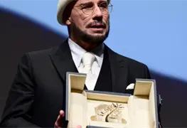 John Travolta premiado con Palma de Oro en Cannes